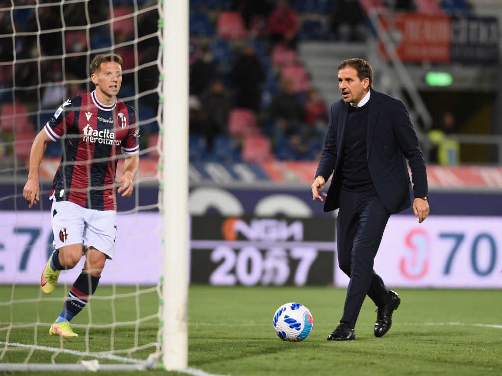 伍在逆势中 伍在逆势中